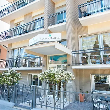 Albatros بيلاريا-إيجيا مارينا